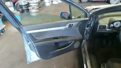 Veículo de Sucata peugeot 407 sw st confort pack do ano 2005 alimentado rhr