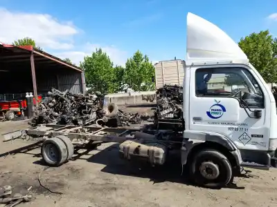 Veículo de Sucata nissan cabstar 01.04 -> cabina doble cabina doble do ano 2004 alimentado bd30