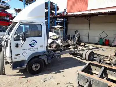 Veículo de Sucata nissan cabstar 01.04 -> cabina doble cabina doble do ano 2004 alimentado bd30