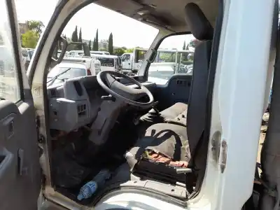 Veículo de Sucata nissan cabstar 01.04 -> cabina doble cabina doble do ano 2004 alimentado bd30