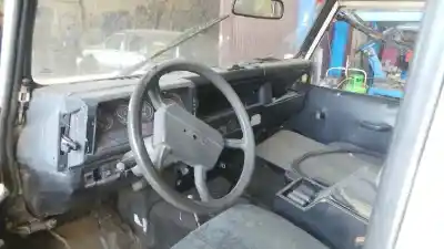 Veicolo di demolizione land rover santana 2.5 dl dell'anno 1992 alimentato e-74
