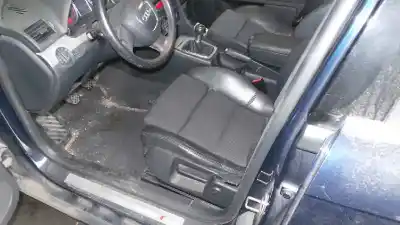 Veicolo di demolizione audi a4 berlina (8e) 2.0 tdi dell'anno 2006 alimentato blb