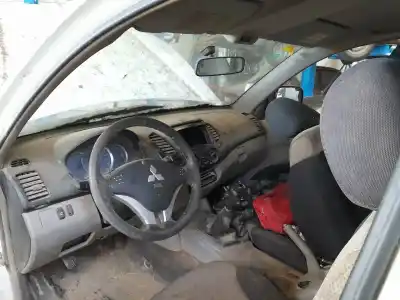 Scrapping Vehicle mitsubishi l 200 (ka0/kb0) basis einzelkabine 2wd of the year 2010 powered 4d56hp