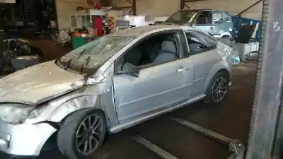 Veículo de Sucata ford focus berlina (cap) ambiente (d) do ano 2005 alimentado g8da