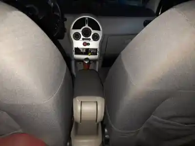 Veículo de Sucata renault modus confort dynamique do ano 2005 alimentado k9k750