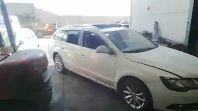 Здавання транспортного засобу skoda suberb (3t4) ambition року 2013 потужний cffb