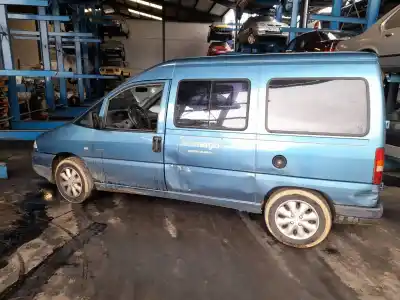 Veículo de Sucata citroen jumpy 2.0 hdi sx familiar (5/6 asientos) do ano 2004 alimentado 