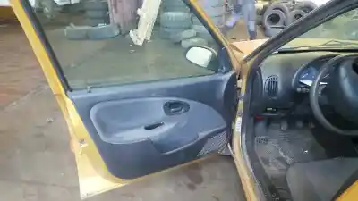 Veicolo di demolizione citroen saxo 1.4 sx dell'anno 2001 alimentato kfwtu3jp