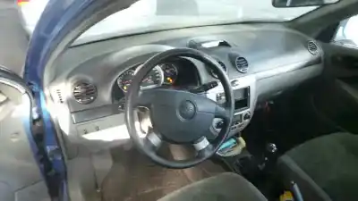 Verschrottungsfahrzeug daewoo lacetti cdx des jahres 2007 angetrieben f16d3