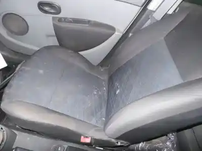 Veicolo di demolizione renault clio iii authentique dell'anno 2007 alimentato k9k768