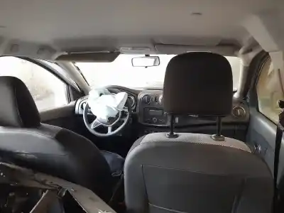 Sloopvoertuig dacia sandero stepway van het jaar 2017 aangedreven h4b b4