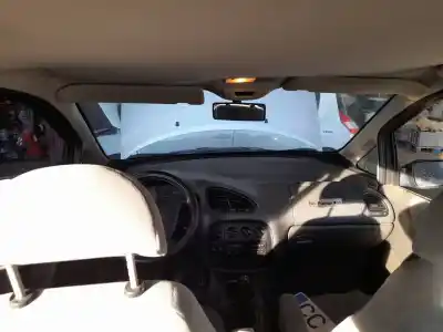 Vehicul casat ford galaxy (vx) ghia al anului 1998 alimentat afn