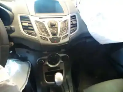 Veículo de Sucata ford fiesta (cb1) econetic do ano 2010 alimentado hhjc