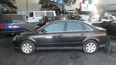 Veículo de Sucata audi a4 berlina (8e) 1.9 tdi do ano 2005 alimentado awx