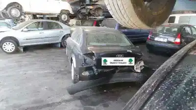 Veículo de Sucata audi a4 berlina (8e) 1.9 tdi do ano 2005 alimentado awx