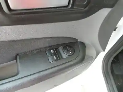 Vehicul casat ford focus lim. (cb4) trend al anului 0 alimentat kkda