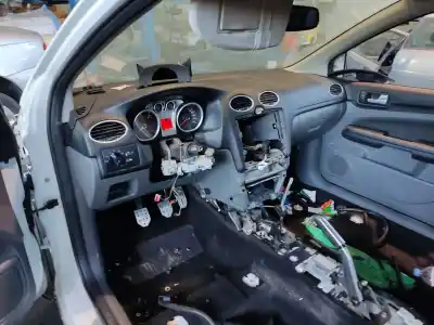 Vehicul casat ford focus lim. (cb4) trend al anului 0 alimentat kkda