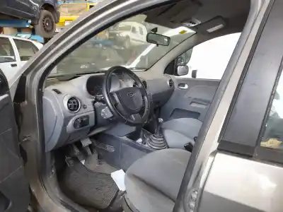 Vehicul casat ford fusion (cbk) ambiente al anului 2003 alimentat fyja