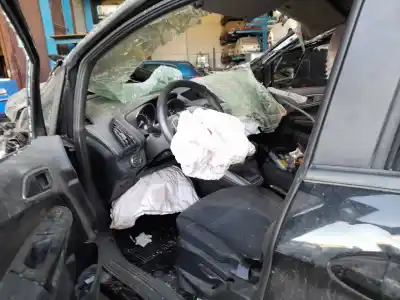 Здавання транспортного засобу ford b-max titanium року 2014 потужний sfjb