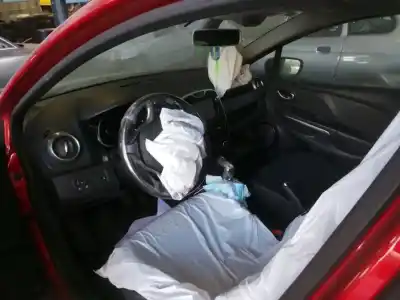 Sloopvoertuig renault clio iv business van het jaar 2016 aangedreven k9k e6