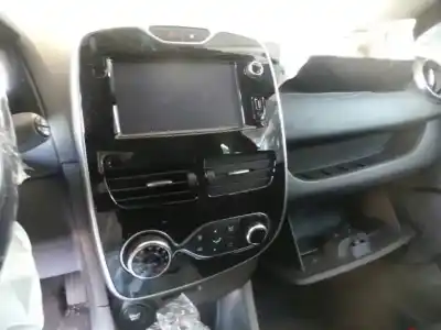 Sloopvoertuig renault clio iv business van het jaar 2016 aangedreven k9k e6