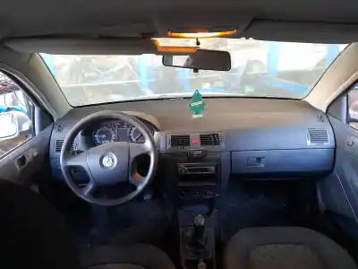 Veículo de Sucata skoda fabia (6y2/6y3) comfort do ano 2007 alimentado bnm