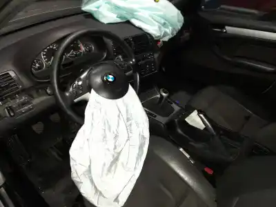 Veicolo di demolizione bmw serie 3 berlina (e46) 320d dell'anno 2004 alimentato 204d4