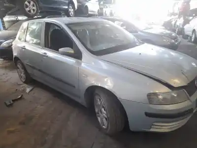 Здавання транспортного засобу fiat stilo (192) 1.9 jtd / 1.9 jtd 115 active року 2002 потужний 192a1000