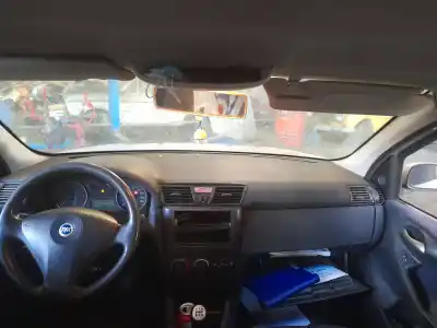 Здавання транспортного засобу fiat stilo (192) 1.9 jtd / 1.9 jtd 115 active року 2002 потужний 192a1000