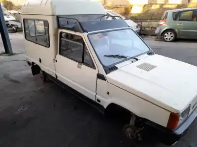 Véhicule à la ferraille seat trans seat-trans de l'année 1985 alimenté 100gl7000