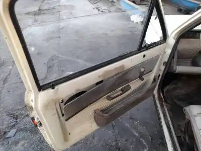 Véhicule à la ferraille seat trans seat-trans de l'année 1985 alimenté 100gl7000