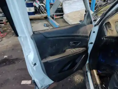 Здавання транспортного засобу renault scenic iv grand bose-edition року 2017 потужний h5ff4