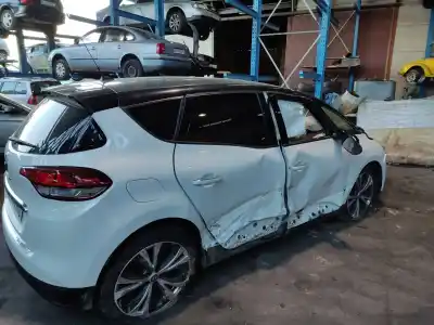 Здавання транспортного засобу renault scenic iv grand bose-edition року 2017 потужний h5ff4