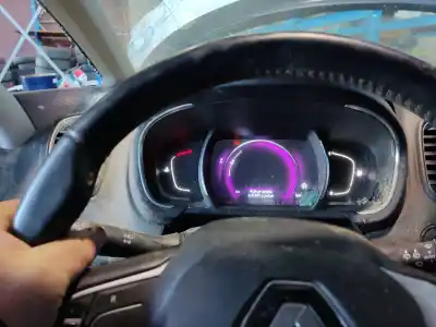 Здавання транспортного засобу renault scenic iv grand bose-edition року 2017 потужний h5ff4