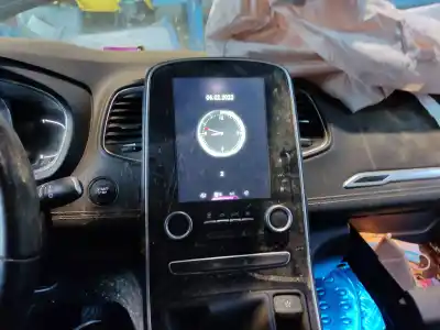 Здавання транспортного засобу renault scenic iv grand bose-edition року 2017 потужний h5ff4