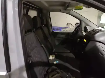 Veículo de Sucata mercedes-benz vito (w639) basic, combi 111 cdi compacto (639.601) do ano 2019 alimentado 646980