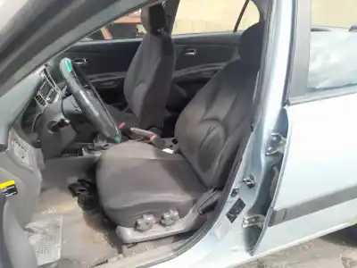 Véhicule à la ferraille kia                                                rio                                                                                                                                                                                                                                                        1.5 crdi                                                                                                                                                                                                                                                   de l'année 2007 alimenté d4fa