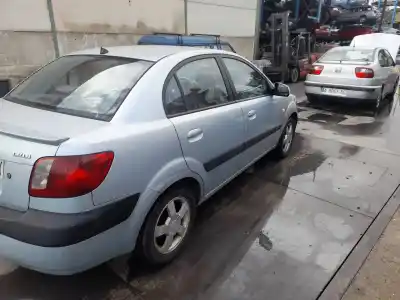 Véhicule à la ferraille kia                                                rio                                                                                                                                                                                                                                                        1.5 crdi                                                                                                                                                                                                                                                   de l'année 2007 alimenté d4fa