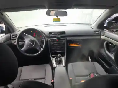 Scrapping Vehicle audi a4 berlina (8e) 2.5 v6 24v tdi of the year 2001 powered ake