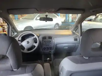 Veículo de Sucata mazda premacy (cp) td active do ano 2001 alimentado rf4f