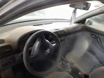 Veículo de Sucata seat leon (1m1) stella do ano 2001 alimentado alh