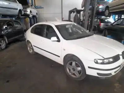 Veículo de Sucata seat leon (1m1) stella do ano 2001 alimentado alh