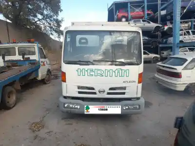 Sloopvoertuig NISSAN ATLEON 120 CHASIS CABINA van het jaar 2004 aangedreven BD30D