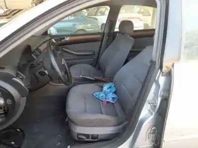 Veículo de Sucata audi a6 berlina (4b2) 2.4 (121kw) do ano 1998 alimentado aga