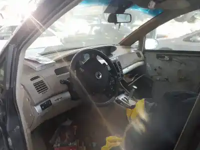 Здавання транспортного засобу ssangyong rodius xdi року 2005 потужний d27dt