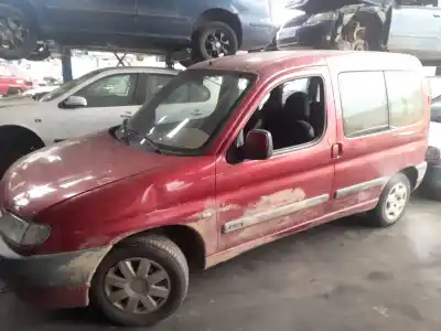 Vehicul casat citroen berlingo 1.9 d x familiar al anului 1996 alimentat wjydw8b