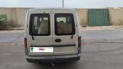 Sloopvoertuig opel combo familiar van het jaar 2002 aangedreven y17dtl