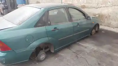 Sloopvoertuig ford focus berlina (cak) 1.8 tddi turbodiesel cat van het jaar 2001 aangedreven 