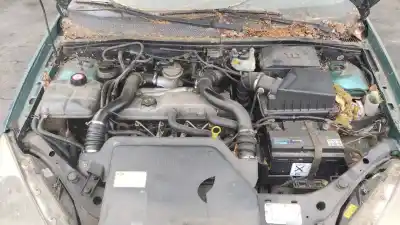 Sloopvoertuig ford focus berlina (cak) 1.8 tddi turbodiesel cat van het jaar 2001 aangedreven 