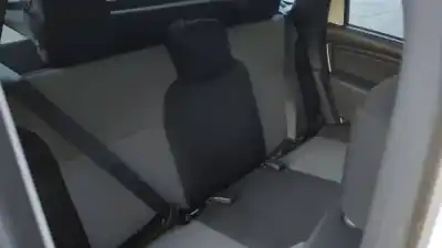 Vehicul casat dacia duster ambiance 4x4 al anului 2015 alimentat k9kr8